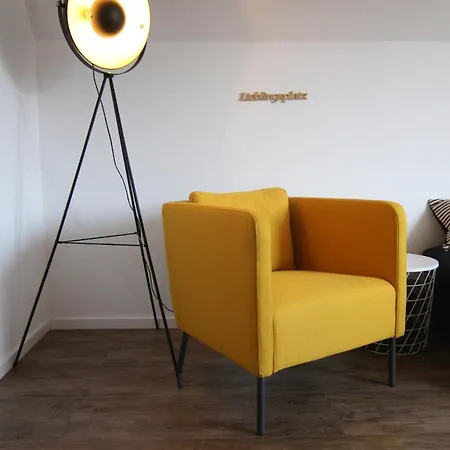 Alte Praxis - Zentral & Ruhig In Simmern! Stellplatz