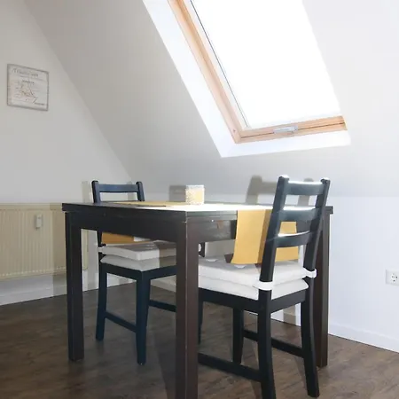 Apartment Alte Praxis - Zentral & Ruhig In Simmern! Stellplatz Kumbdchen