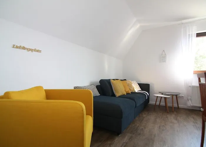 Alte Praxis - Zentral & Ruhig In Simmern! Stellplatz *