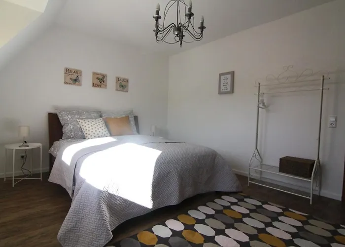 Apartament Alte Praxis - Zentral & Ruhig In Simmern! Stellplatz Simmern (Rhein-Hunsruck-Kreis)