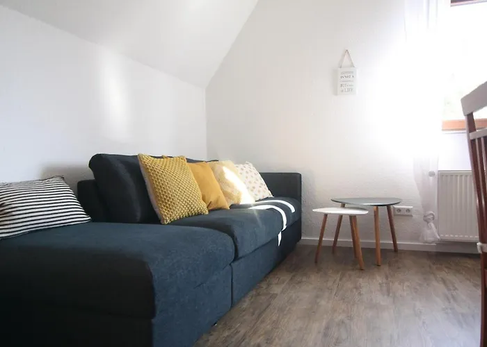 Alte Praxis - Zentral & Ruhig In Simmern! Stellplatz * Simmern (Rhein-Hunsruck-Kreis)